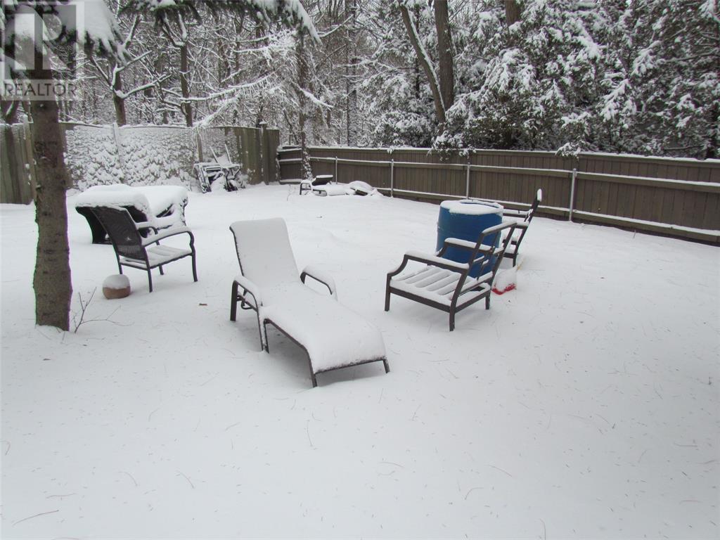 1730 Blackwell Road, Sarnia, Ontario  N7T 7H4 - Photo 7 - 22001362