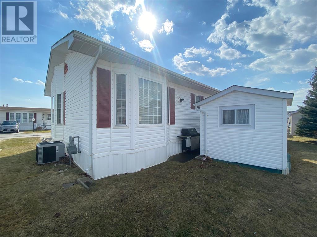 5700 Blackwell Sideroad Unit# 218, Sarnia, Ontario  N7W 1B7 - Photo 5 - 22001496