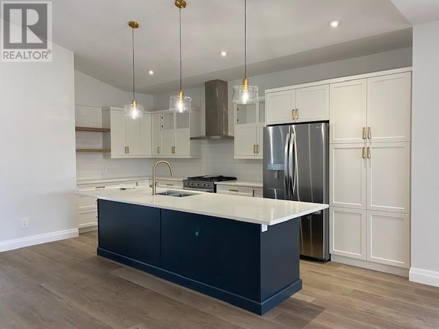 195 Essex Street, Sarnia, Ontario  N7T 0C2 - Photo 3 - 22006724