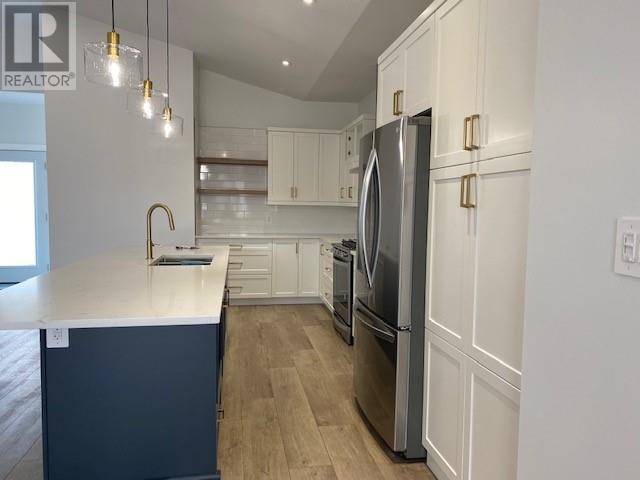 195 Essex Street, Sarnia, Ontario  N7T 0C2 - Photo 4 - 22006724