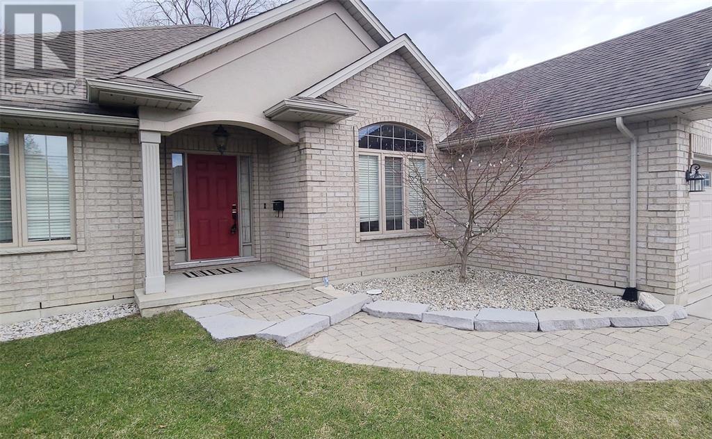 1224 Rocco Drive, Sarnia, Ontario  N7S 0C1 - Photo 2 - 22007144