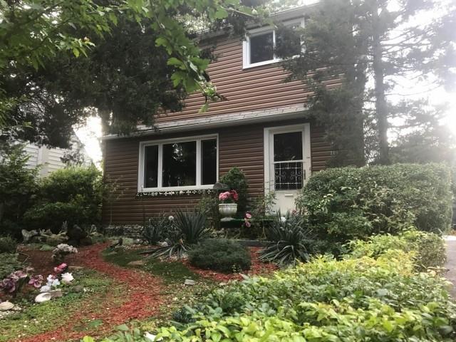 209 Felix Street, Sarnia, Ontario  N7T 5L4 - Photo 1 - 201877489